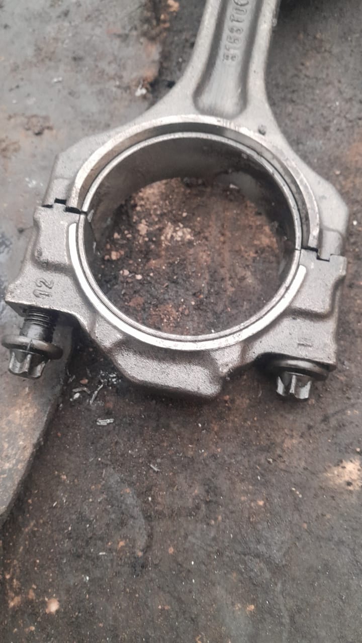 Поршень и шатун в сборе man 0836 LFL 02